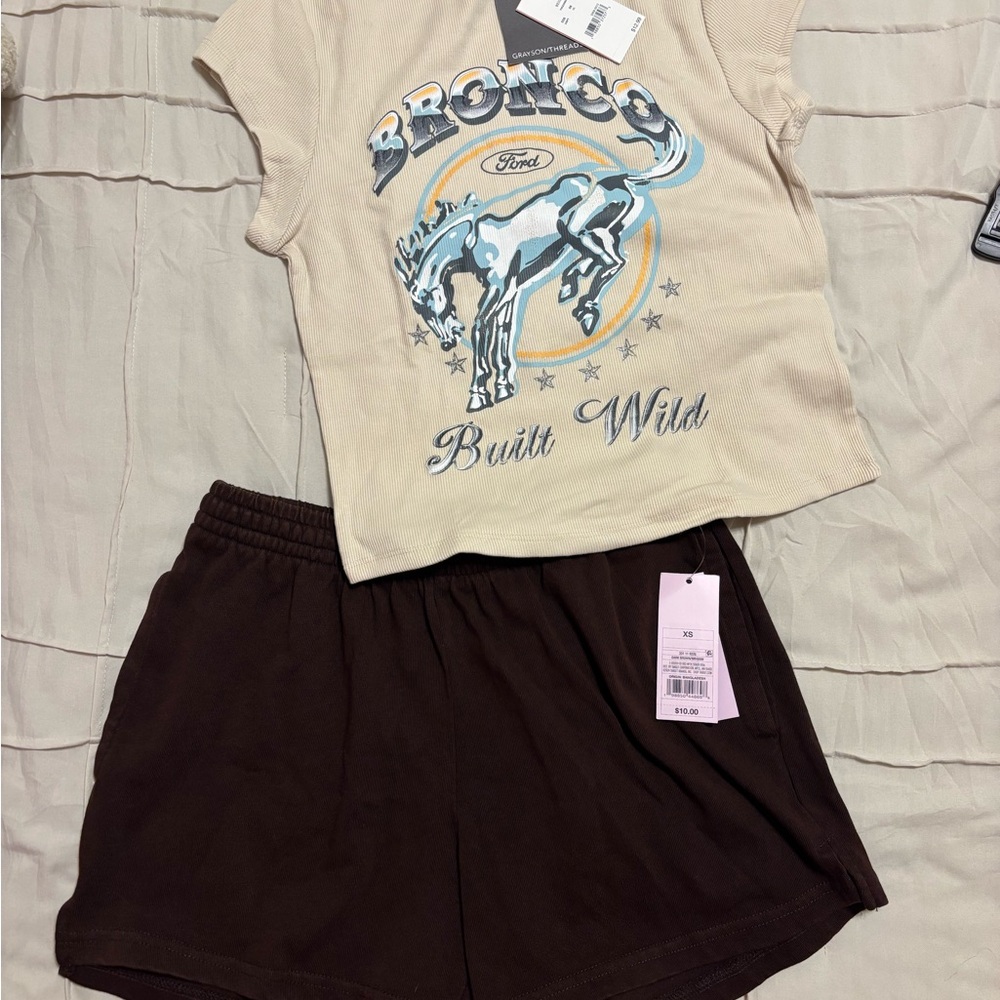 Ford Beige Women's Short Sleeve Tee and Wild Fable Shorts